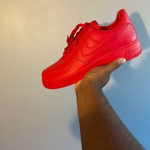 Jordan 1 LV8 triple red